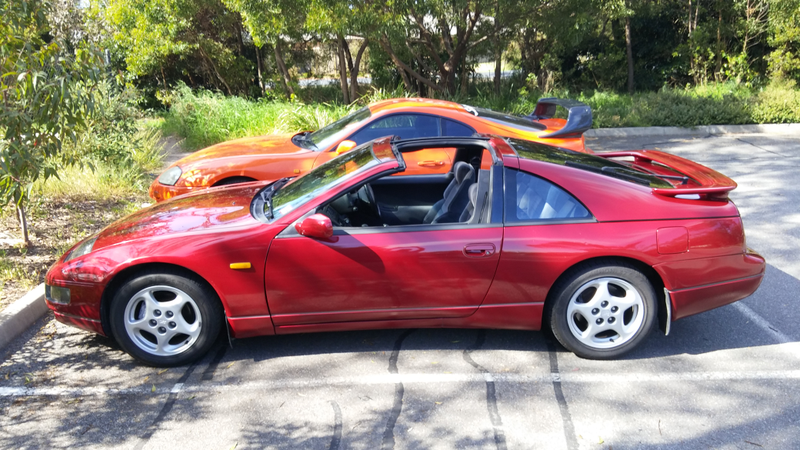 The Supra might even be lowered a bit - the Z sure isn’t